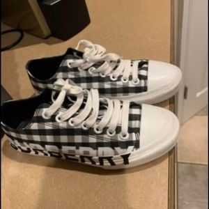 Burberry tennis shoes